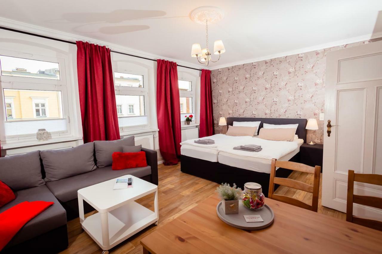 Ferienwohnung Gruenderhaus Brandenburg  ภายนอก รูปภาพ